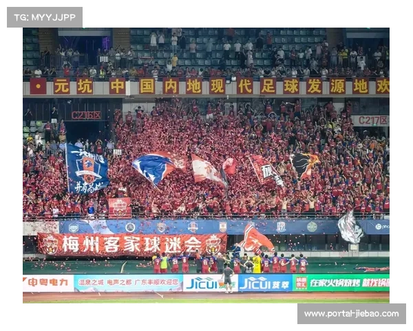 中超保级战历史对比:梅州客家“两年两降”的独特悲剧 中超保级战历史对比:梅州客家“两年两降”的独特悲剧